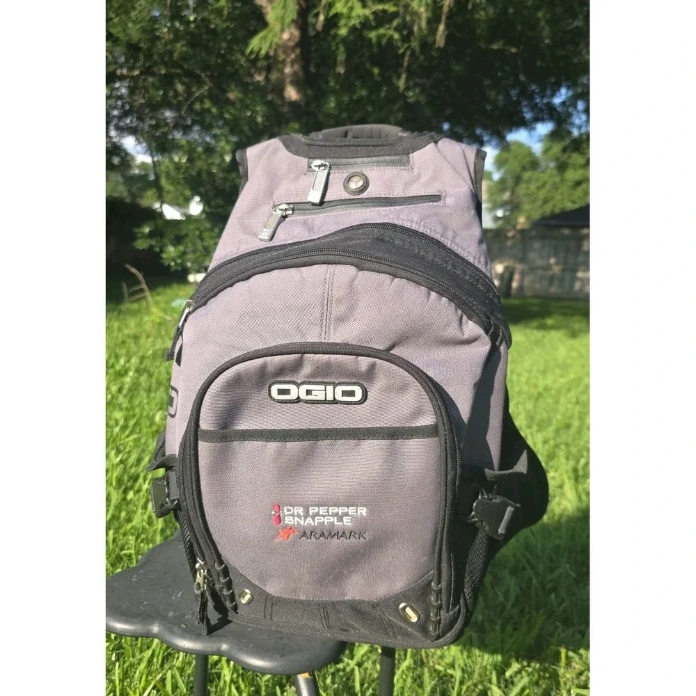 Ogio Street Fugitive Backpack Laptop Tech Computer Travel Bag Gray